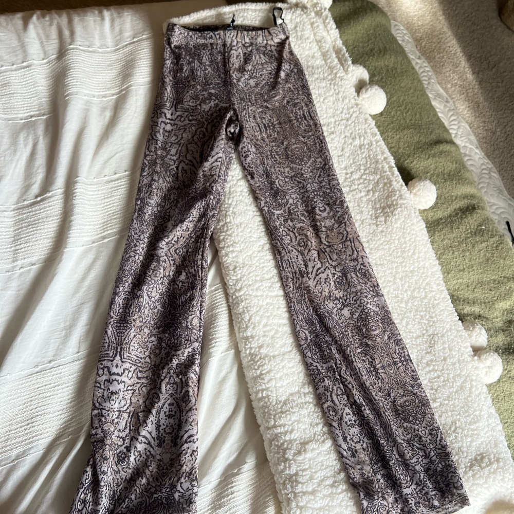 👁️🗨️8$sale👁️🗨️ Motel Rocks Beige Patterned pants - Picture 3 of 4